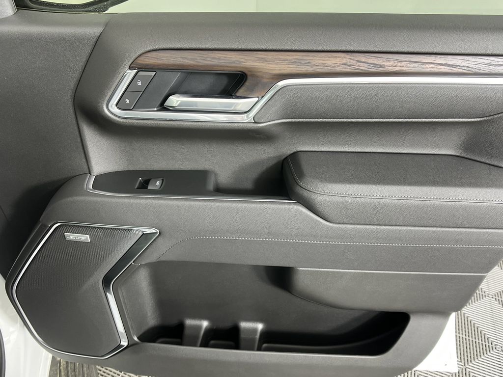 new 2025 GMC Sierra 1500 car, priced at $60,520
