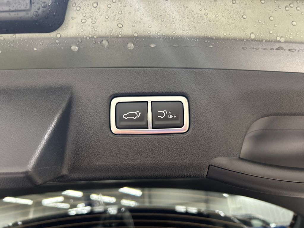 new 2025 Kia Sorento car, priced at $44,243