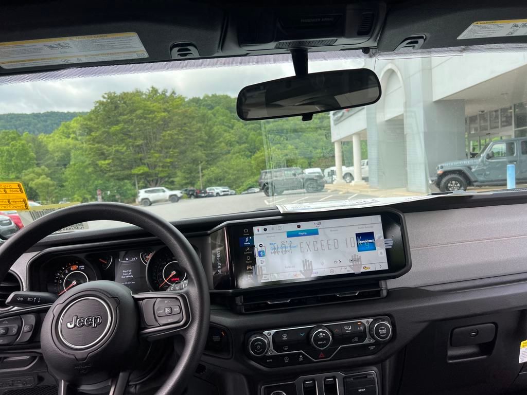 new 2025 Jeep Wrangler car, priced at $31,990