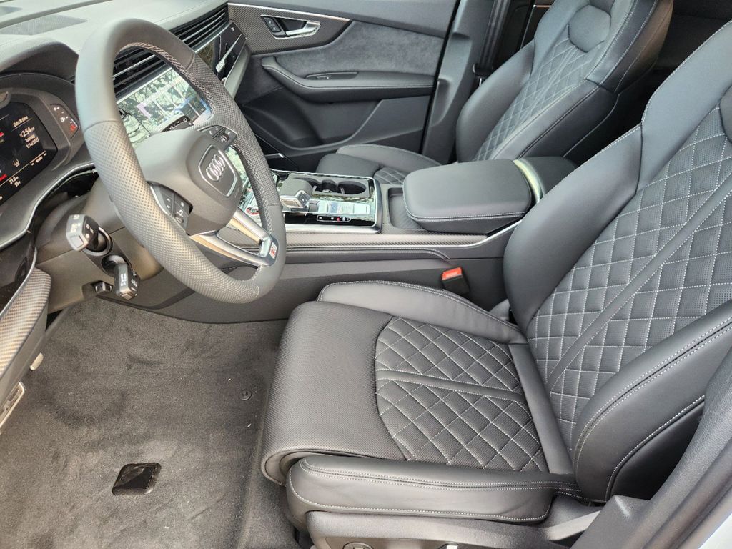 new 2025 Audi SQ7 car, priced at $99,990