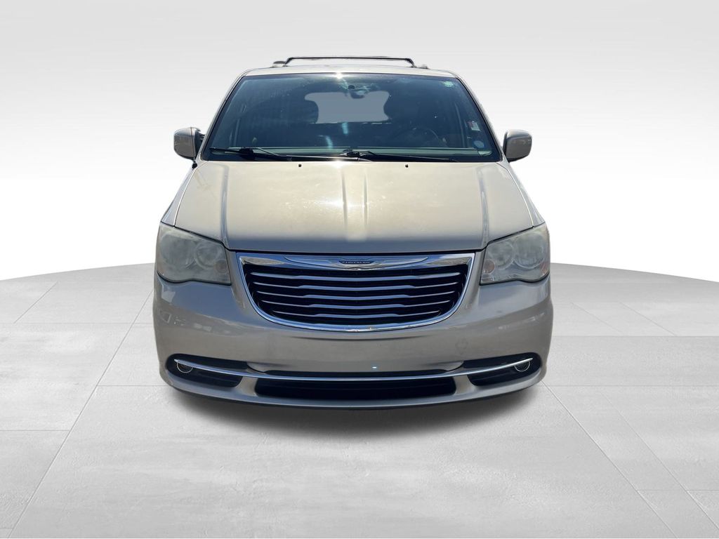 used 2014 Chrysler Town & Country car, priced at $8,791