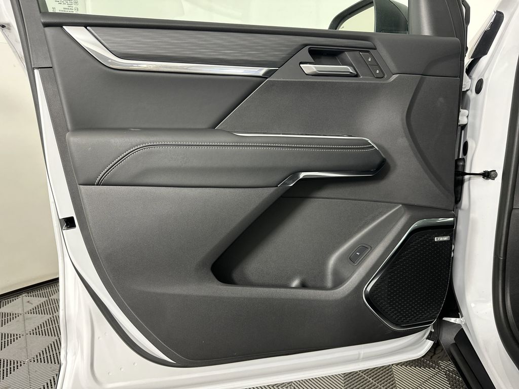 new 2025 GMC Acadia car, priced at $45,030