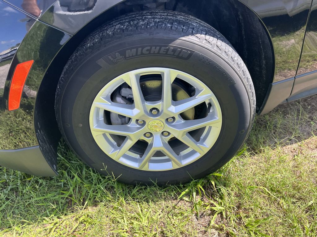 used 2022 Chevrolet Equinox car, priced at $21,991