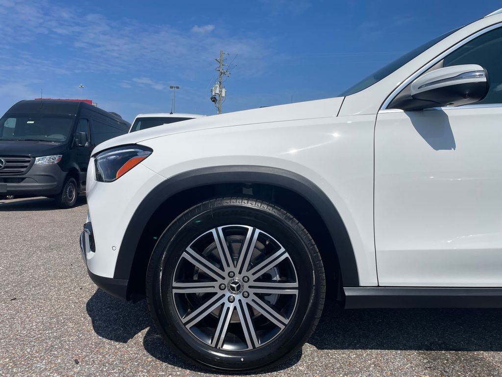 new 2026 Mercedes-Benz GLE car