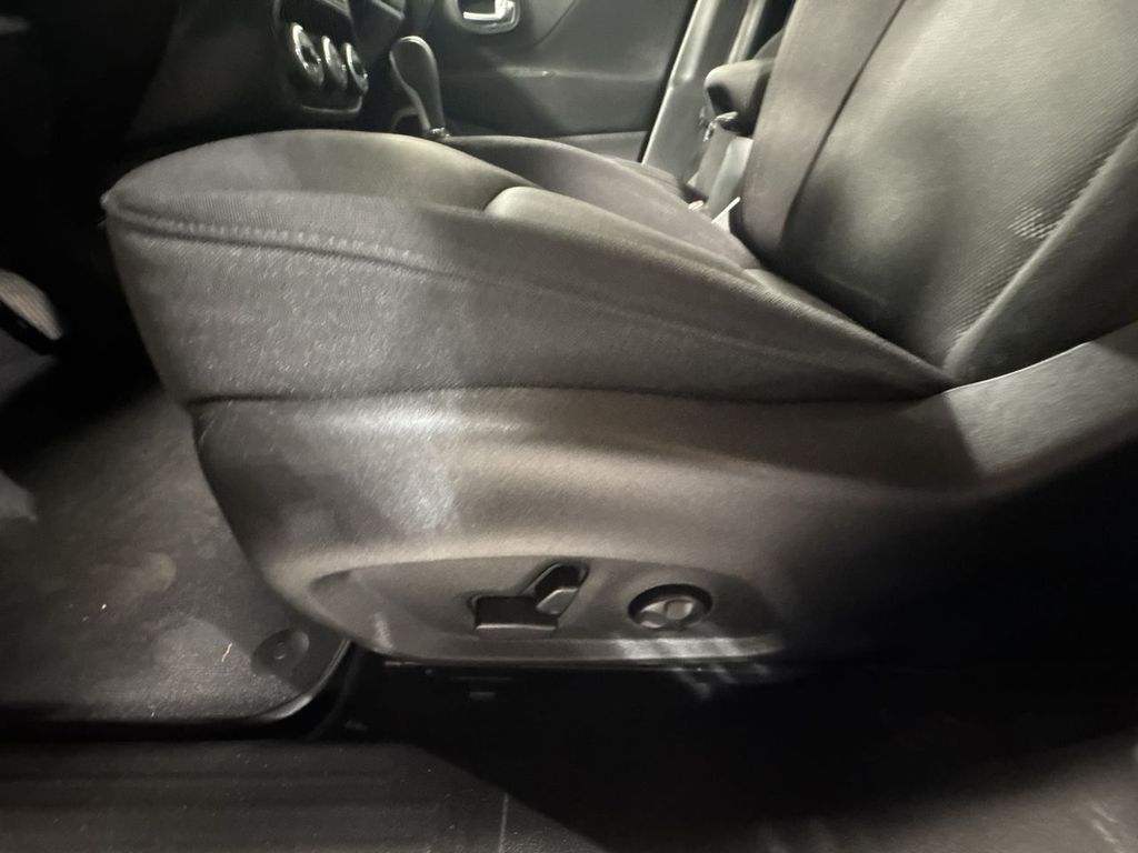 used 2016 Jeep Renegade car, priced at $11,394