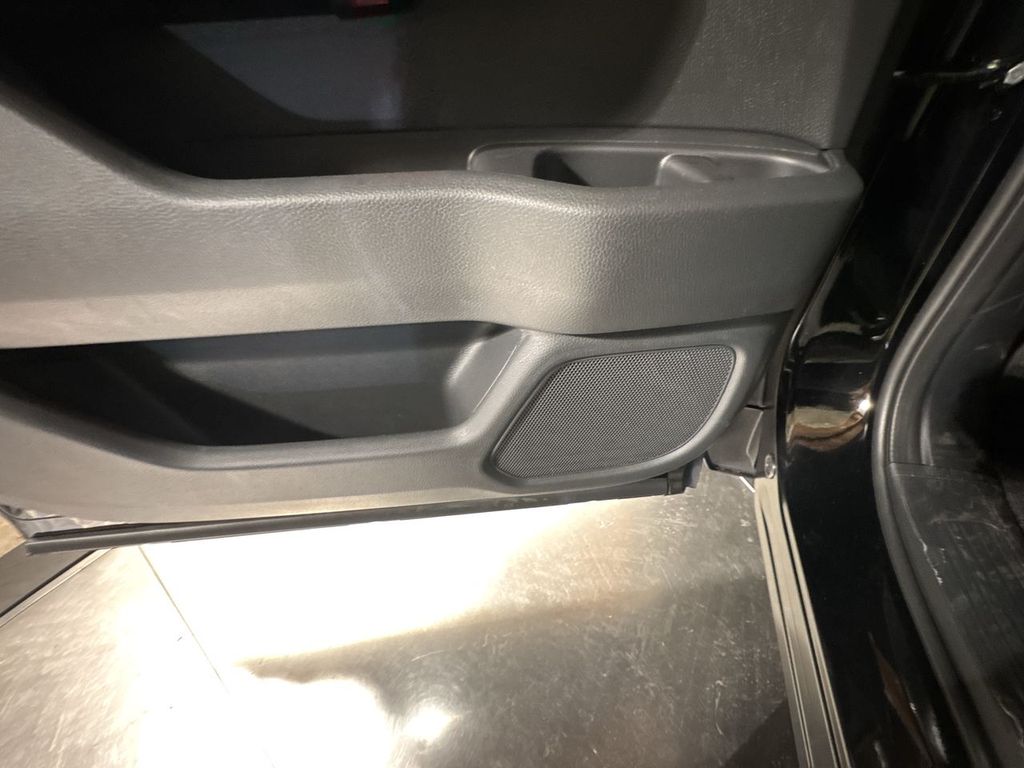 new 2025 Honda Pilot car, priced at $56,075