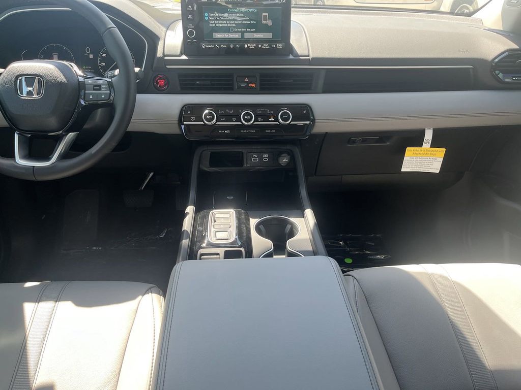 new 2025 Honda Pilot car, priced at $49,488