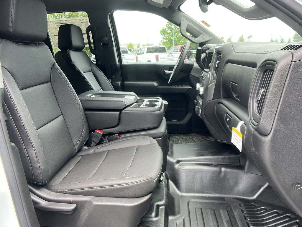 new 2024 GMC Sierra 2500HD car, priced at $54,168