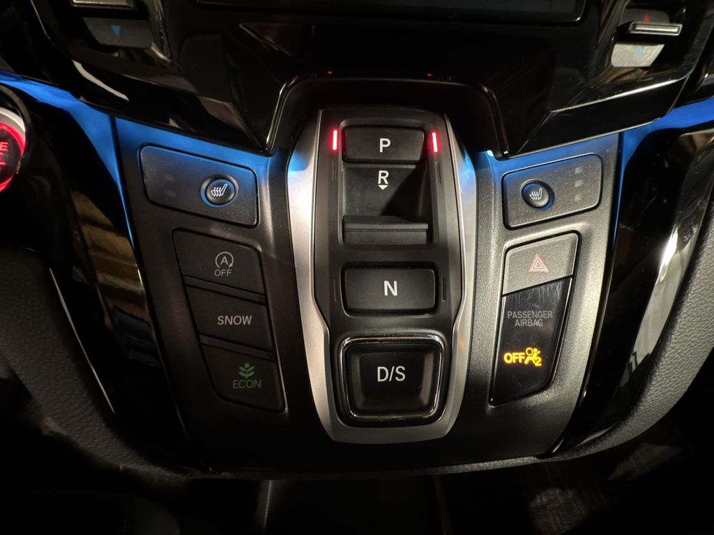 used 2023 Honda Odyssey car, priced at $36,382