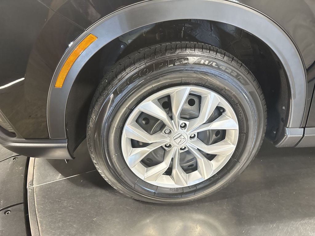 used 2025 Honda CR-V car, priced at $31,300