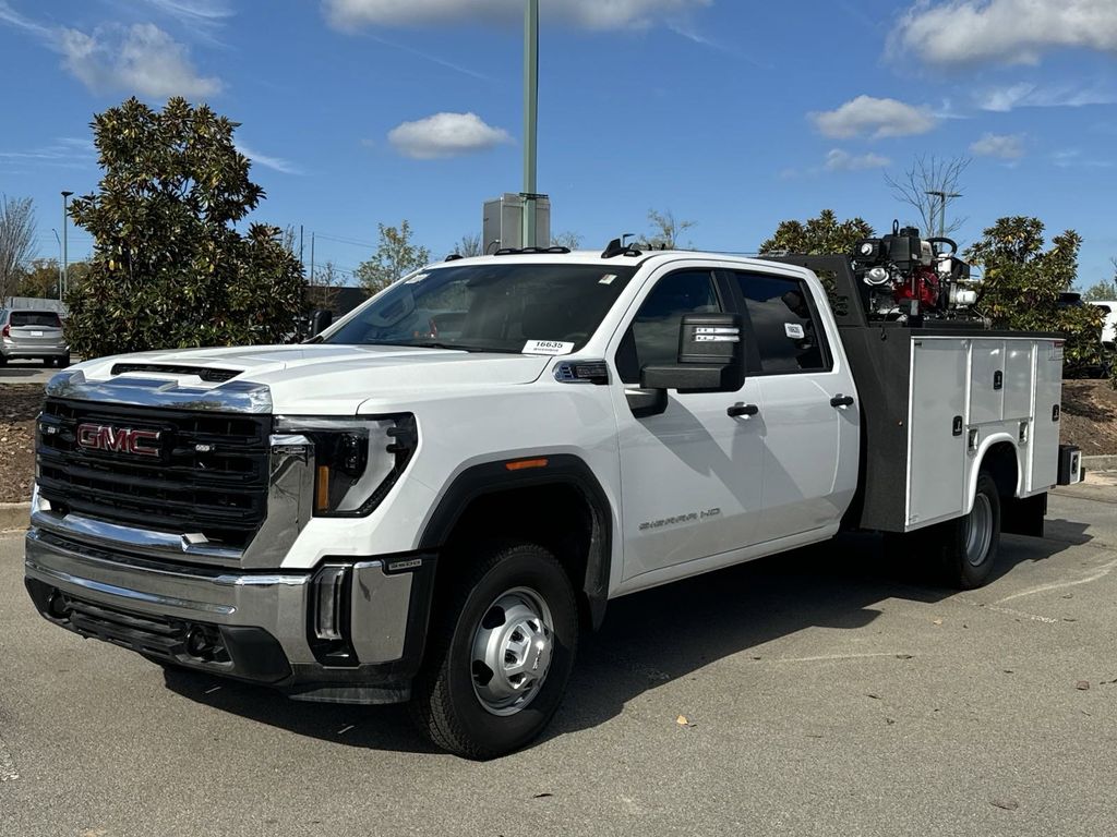 new 2024 GMC Sierra 3500HD car, priced at $47,753