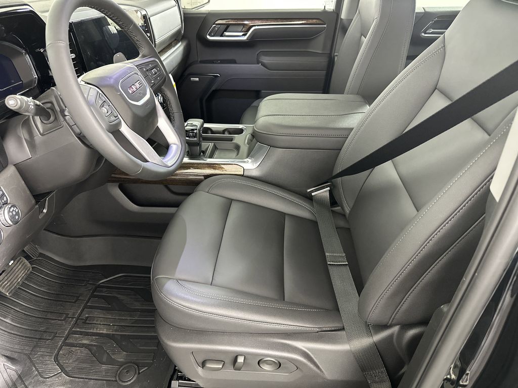 new 2025 GMC Sierra 1500 car, priced at $62,224