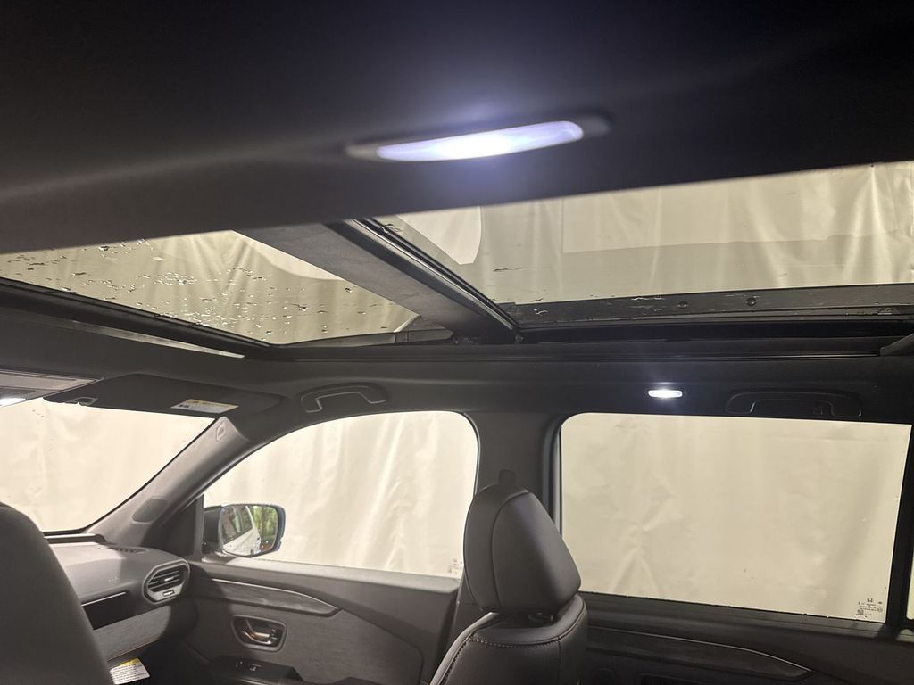 new 2026 Honda Passport car, priced at $50,400