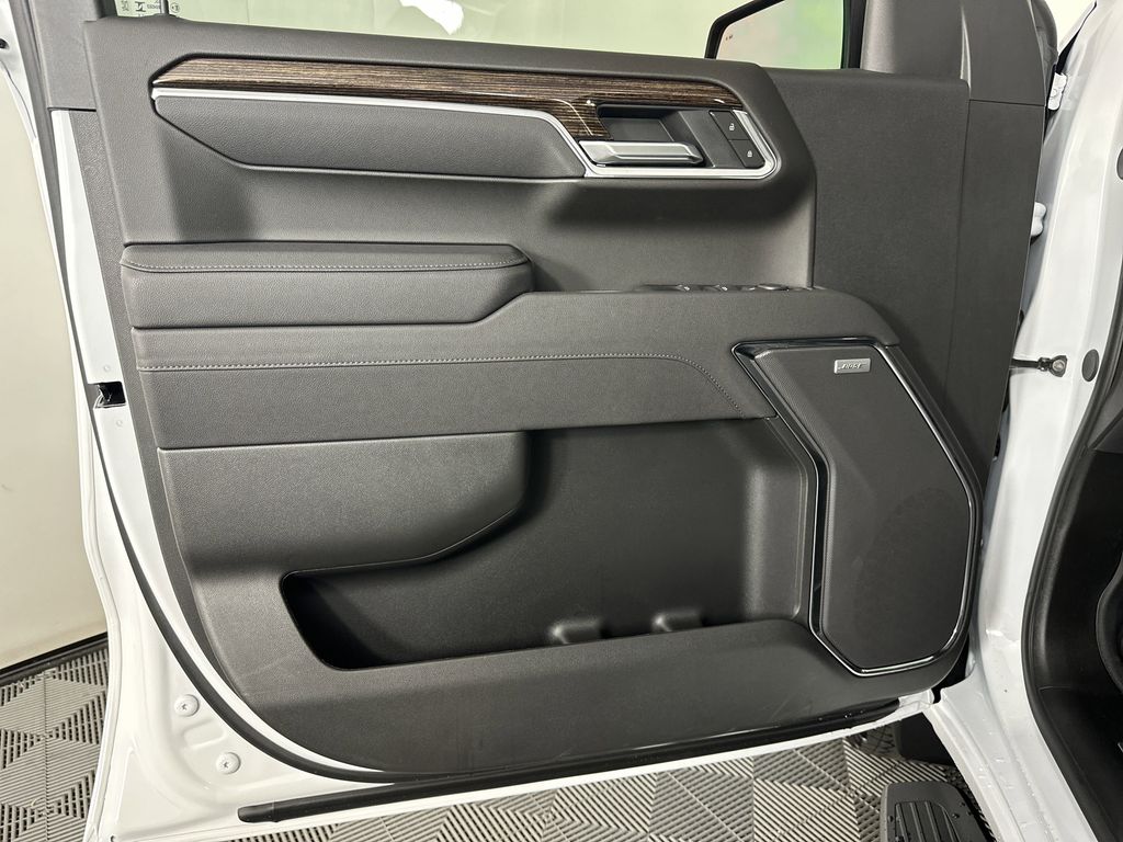 new 2025 GMC Sierra 1500 car, priced at $61,929