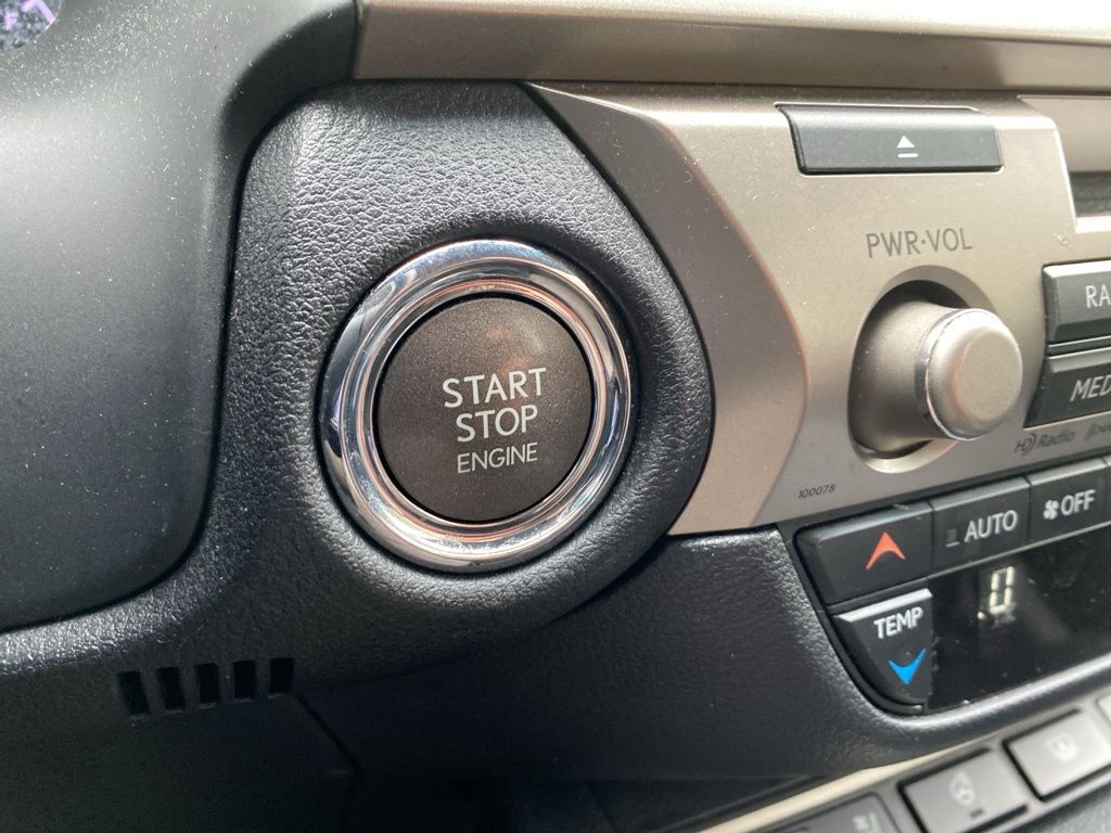 used 2013 Lexus ES car, priced at $11,500