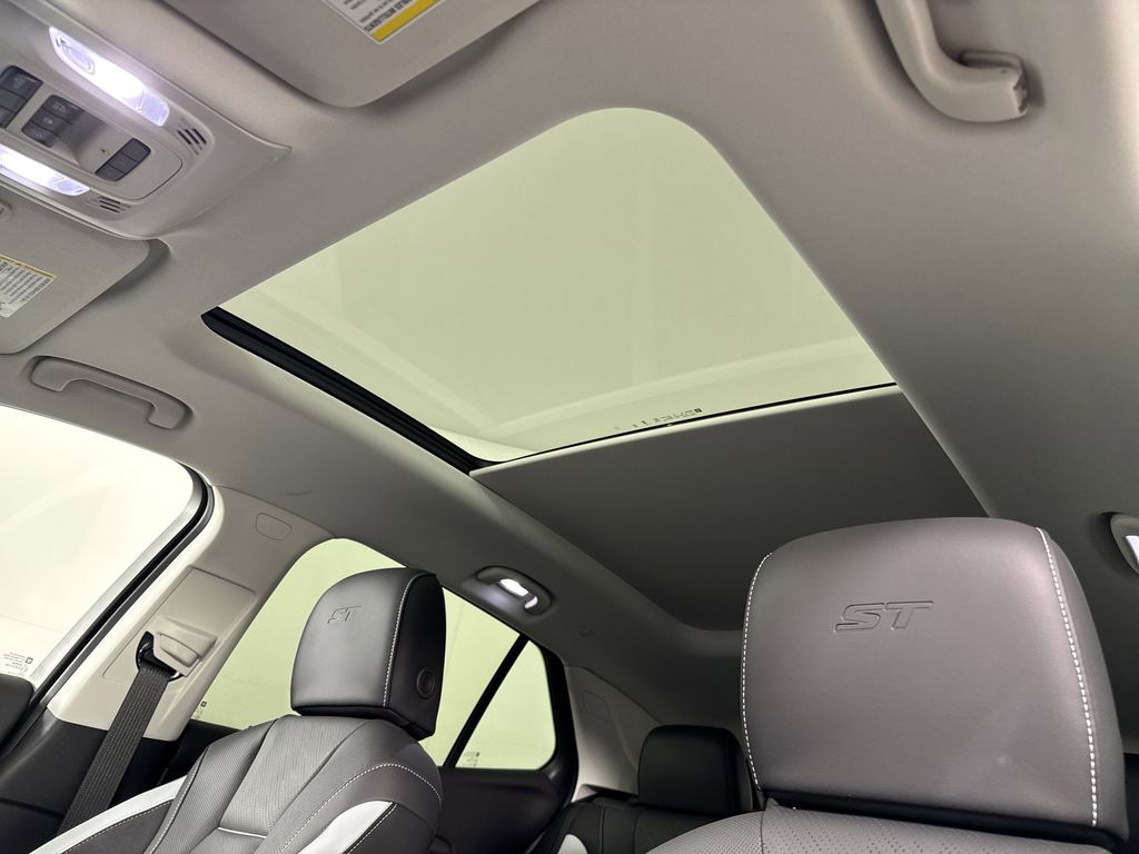new 2025 Buick Envision car, priced at $41,740