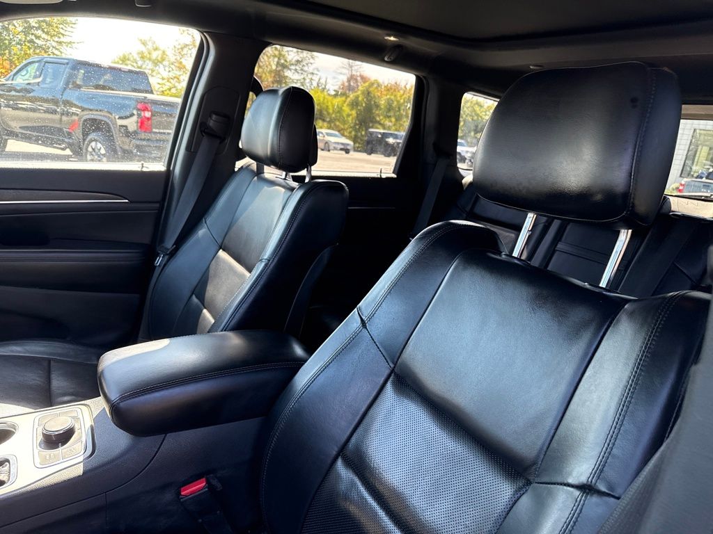 used 2018 Jeep Grand Cherokee car, priced at $20,215