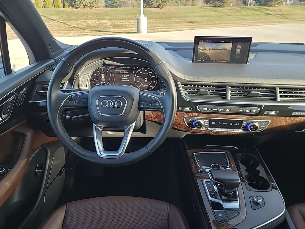 used 2017 Audi Q7 car, priced at $17,035