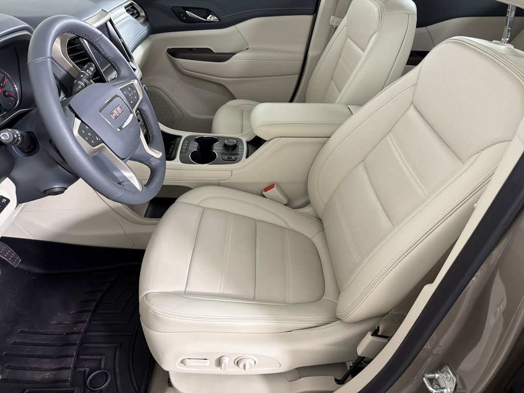 used 2023 GMC Acadia car, priced at $39,791