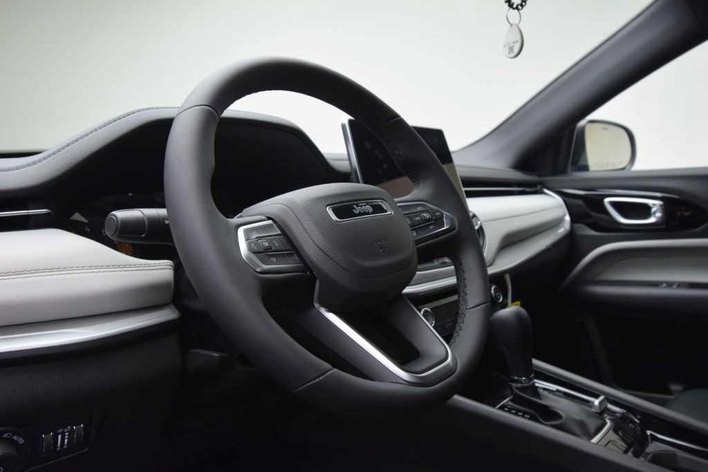 new 2025 Jeep Compass car, priced at $35,392