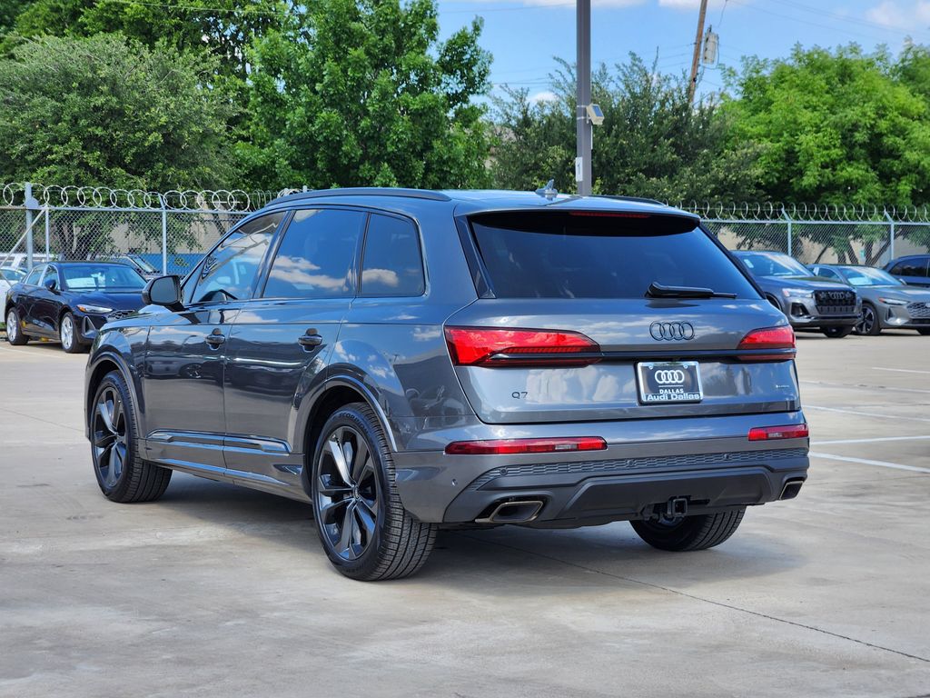new 2025 Audi Q7 car, priced at $83,750
