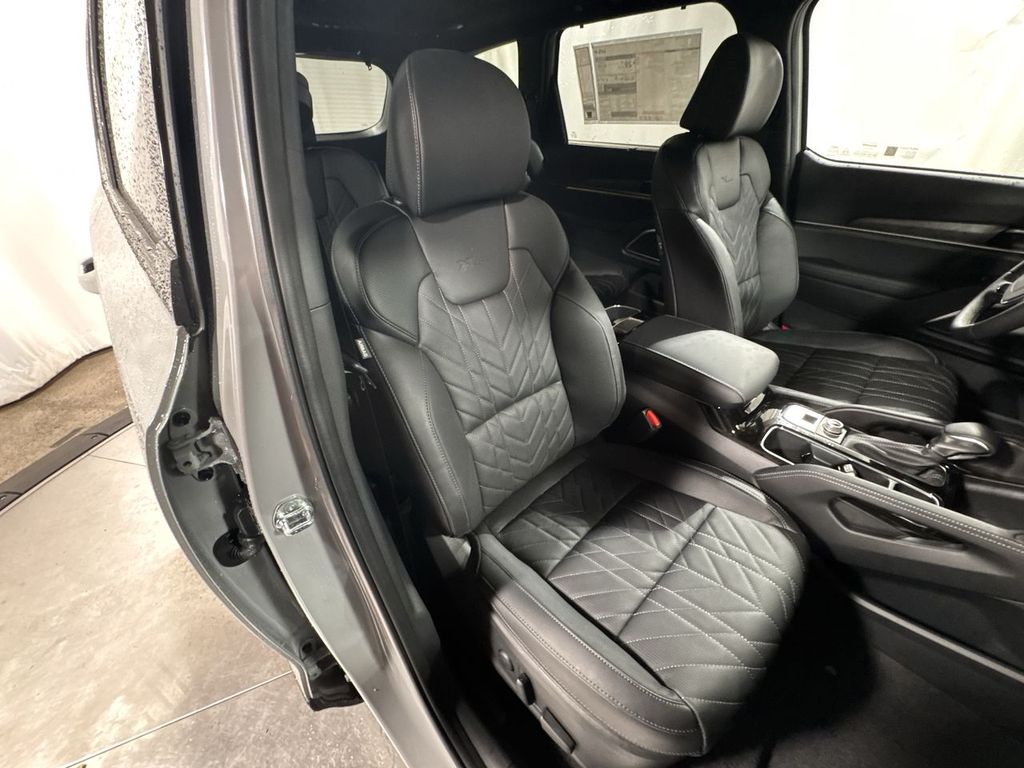 new 2025 Kia Telluride car, priced at $50,003