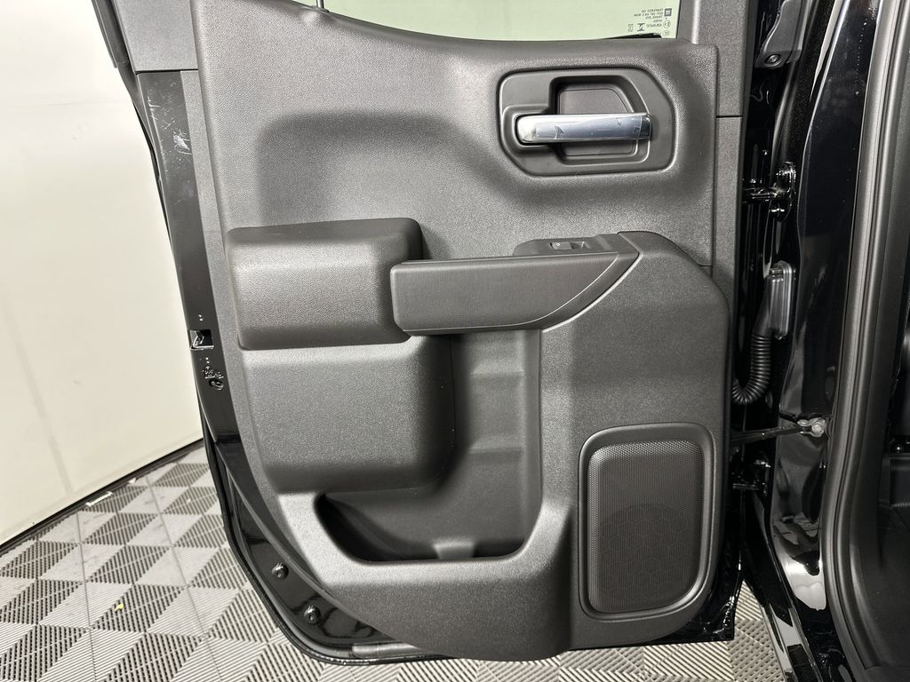 new 2025 GMC Sierra 1500 car, priced at $36,880