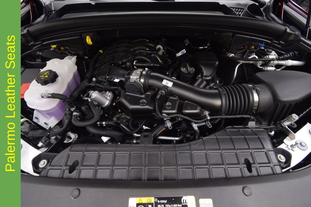 new 2025 Jeep Grand Cherokee car, priced at $63,876