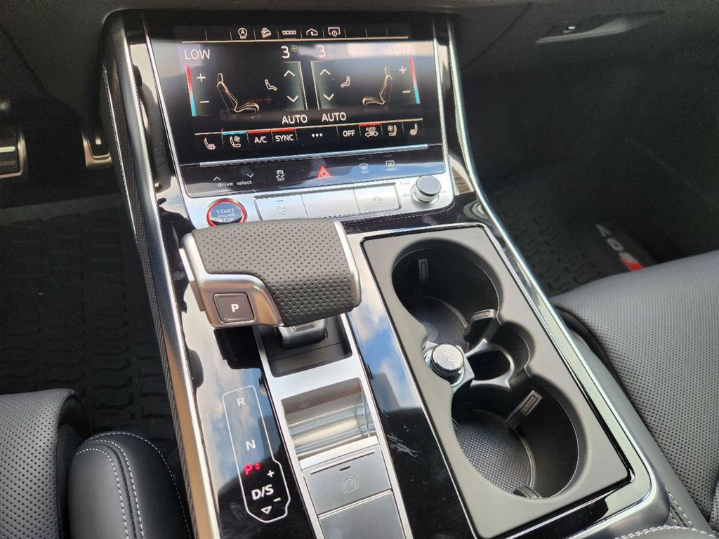new 2025 Audi SQ7 car, priced at $100,140