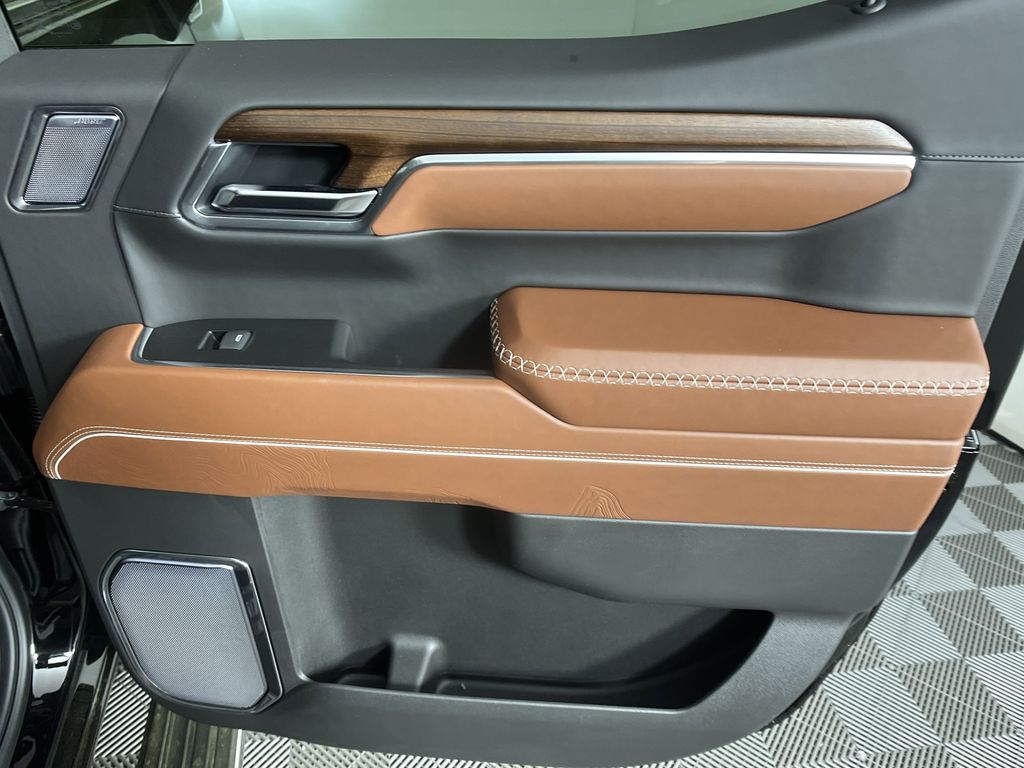 new 2025 GMC Sierra 1500 car, priced at $78,239