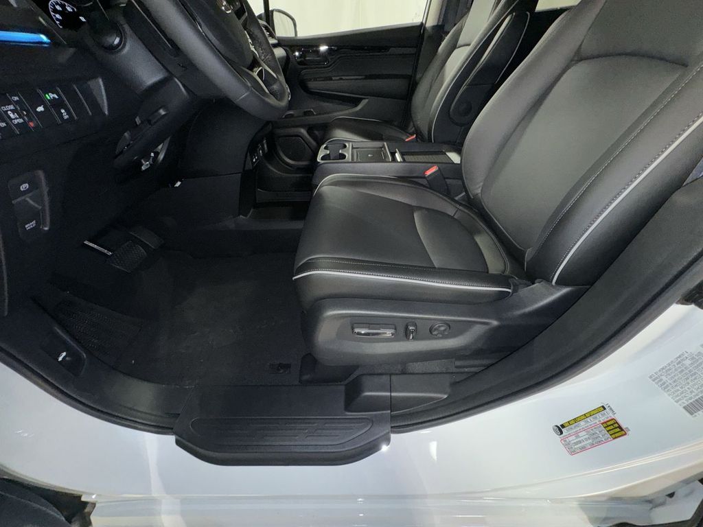 new 2025 Honda Odyssey car, priced at $48,815