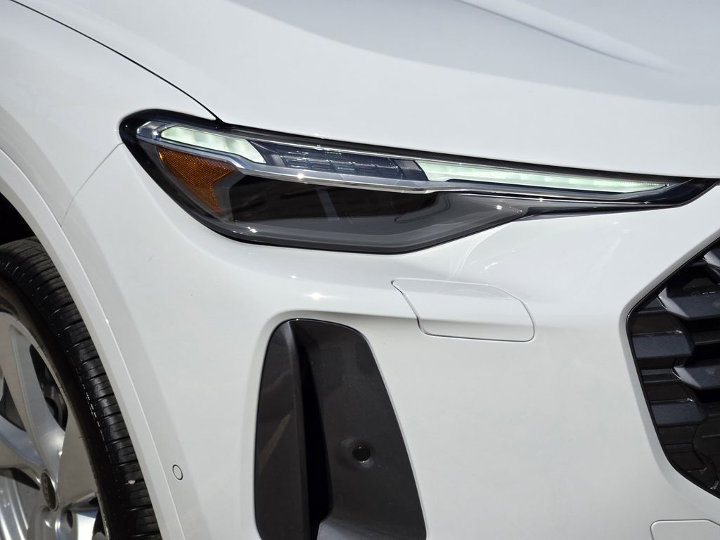 new 2025 Audi Q5 car, priced at $60,705