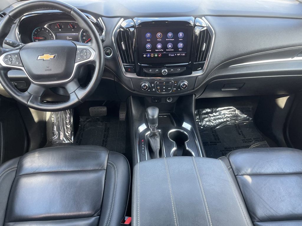 used 2023 Chevrolet Traverse car, priced at $27,949