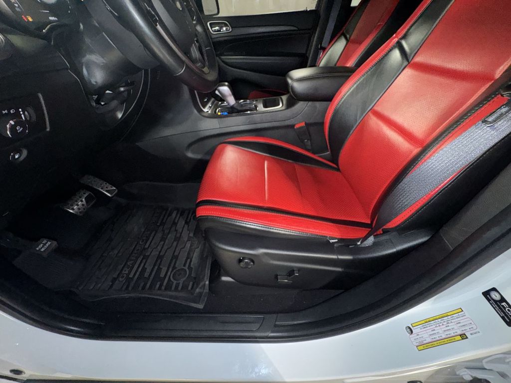 used 2021 Jeep Grand Cherokee car, priced at $26,677