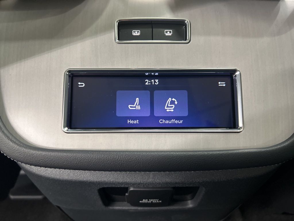 new 2025 Lincoln Navigator car, priced at $110,535