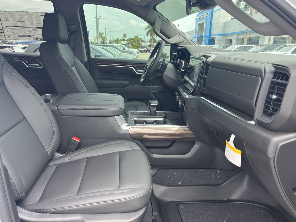 new 2025 Chevrolet Silverado 1500 car, priced at $50,963