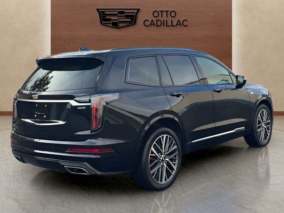 used 2022 Cadillac XT6 car, priced at $37,000