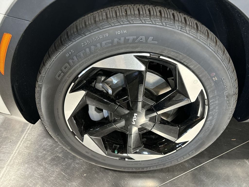 new 2025 Kia Sorento Hybrid car, priced at $48,456