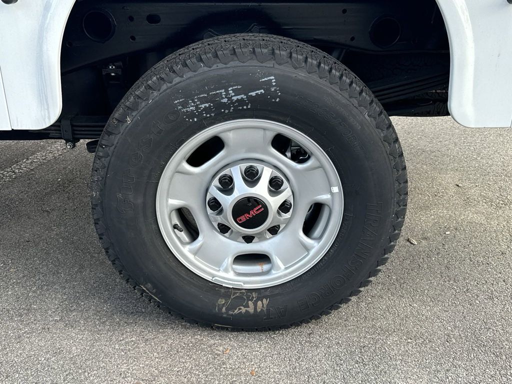 new 2024 GMC Sierra 2500HD car, priced at $45,578