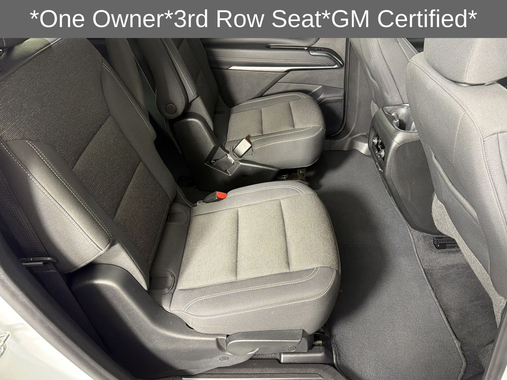 used 2024 Chevrolet Traverse car, priced at $33,333