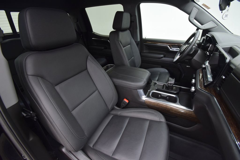 used 2024 GMC Sierra 1500 car, priced at $50,400