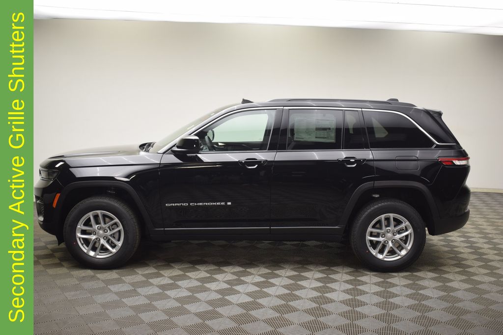 new 2025 Jeep Grand Cherokee car, priced at $37,951