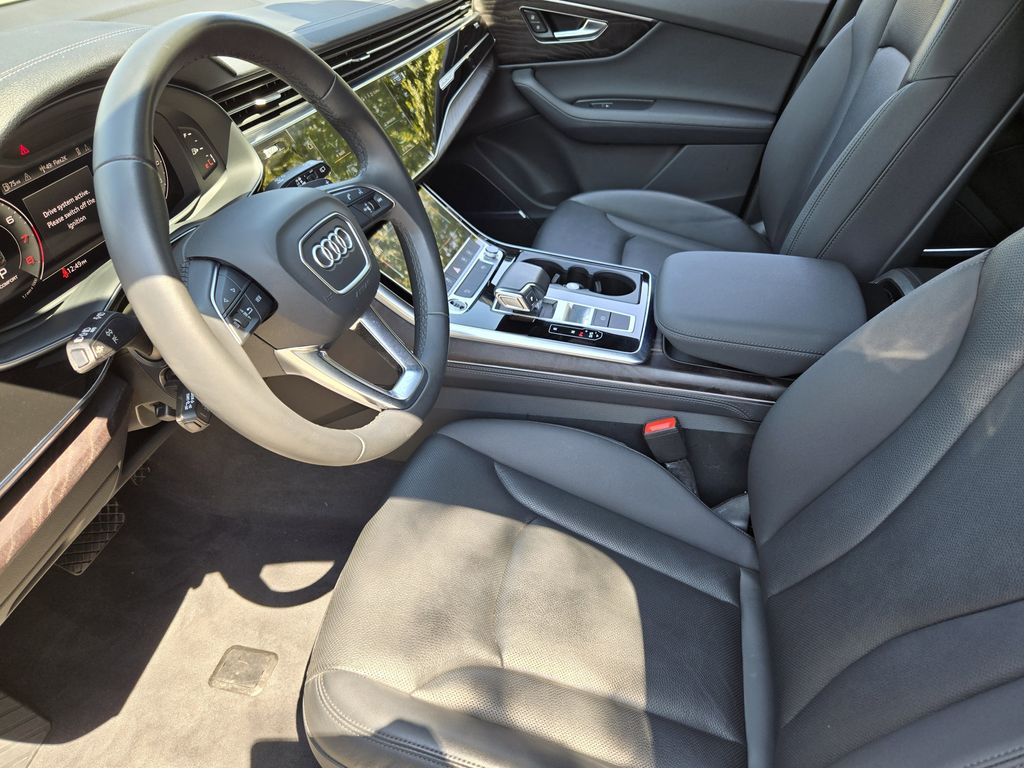 used 2023 Audi Q7 car, priced at $39,215