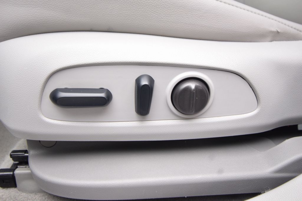 used 2023 GMC Acadia car, priced at $23,500