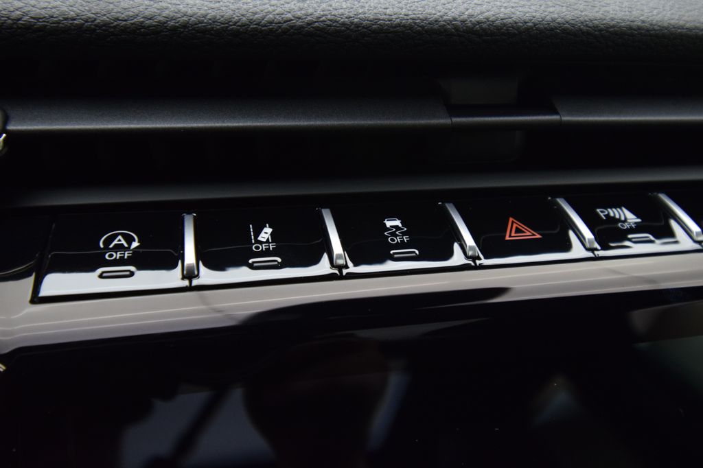 new 2025 Jeep Grand Cherokee car, priced at $44,150