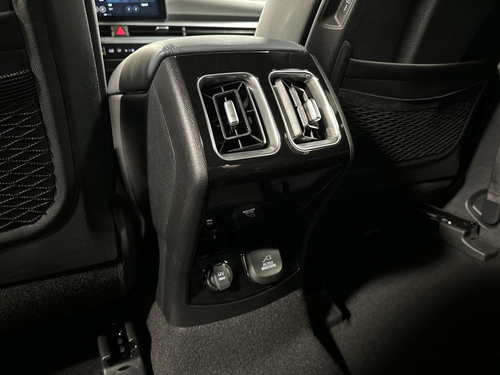 new 2025 Kia Sorento Hybrid car, priced at $48,456