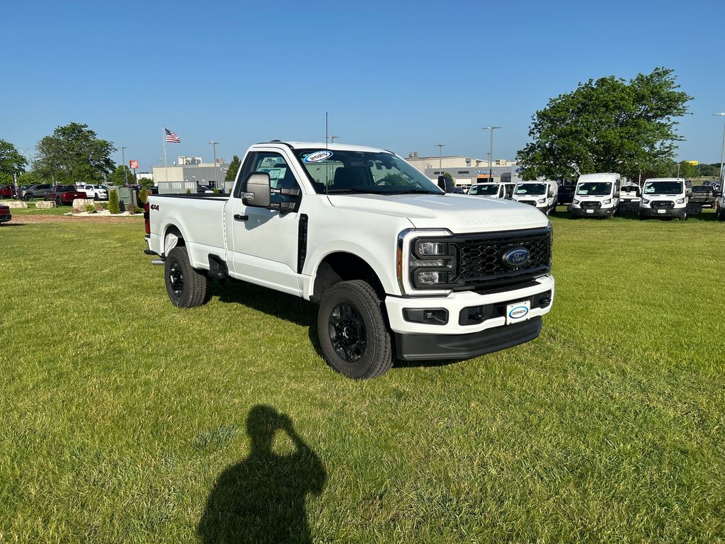 new 2025 Ford F-350SD car, priced at $52,210