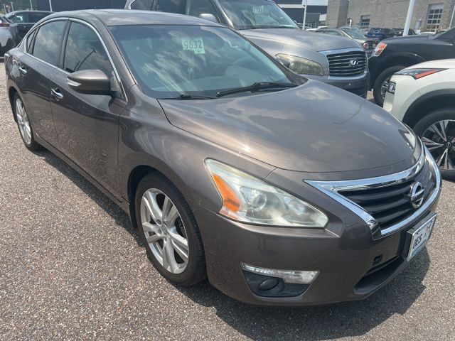 used 2015 Nissan Altima car