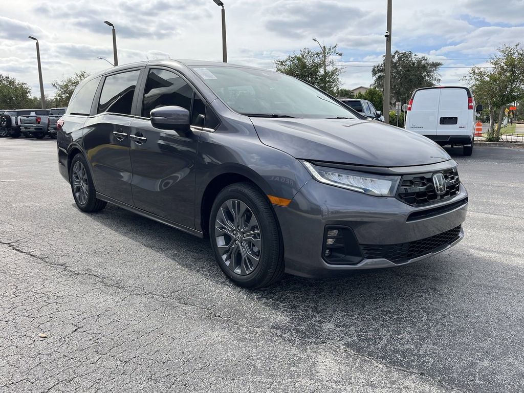 new 2025 Honda Odyssey car, priced at $48,005