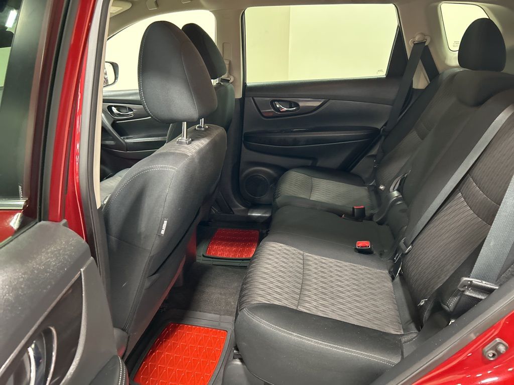 used 2019 Nissan Rogue car, priced at $17,957